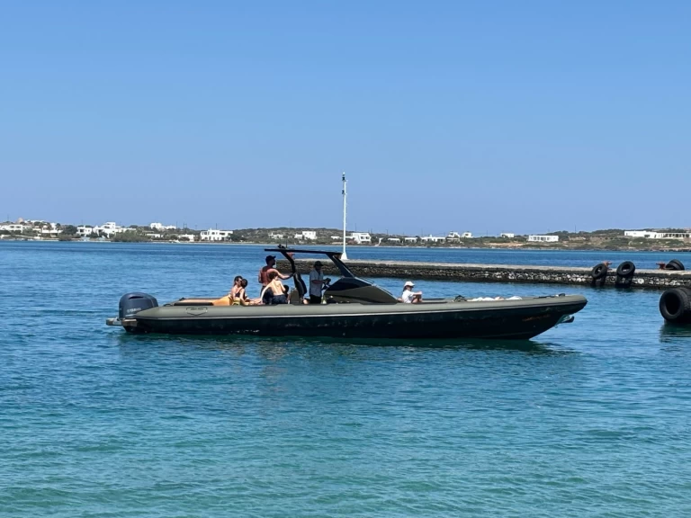 Hire Motorboat ZEN MARINE with a boat licence