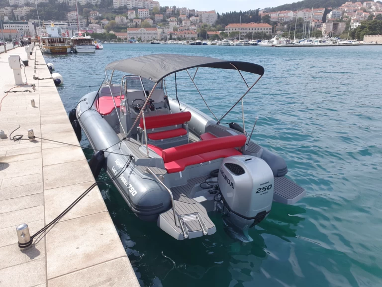 Yacht charter Marina Frapa Dubrovnik - Marlin Boat 790 Pro Dynamic on SamBoat