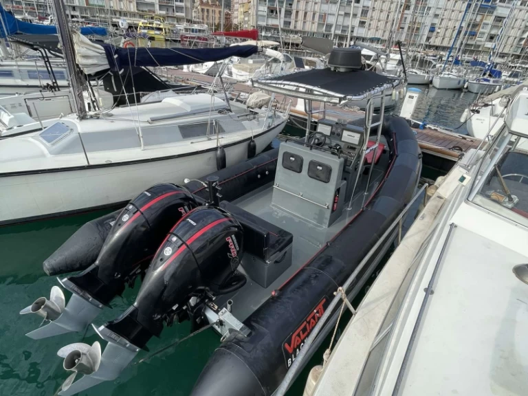 Hire a Valiant Karbon 750 sport 6  Toulon