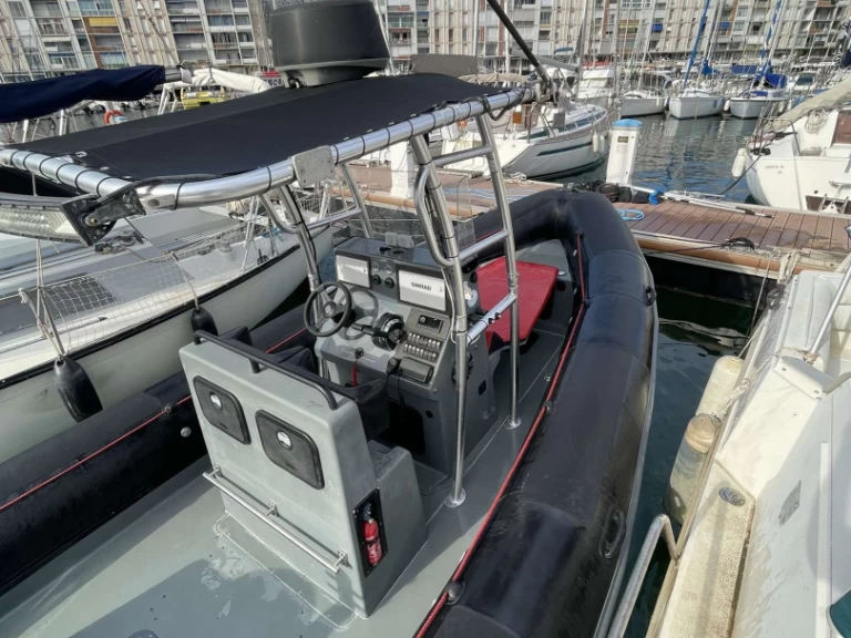 RIB hire in Toulon - Valiant Karbon 750 sport 6 