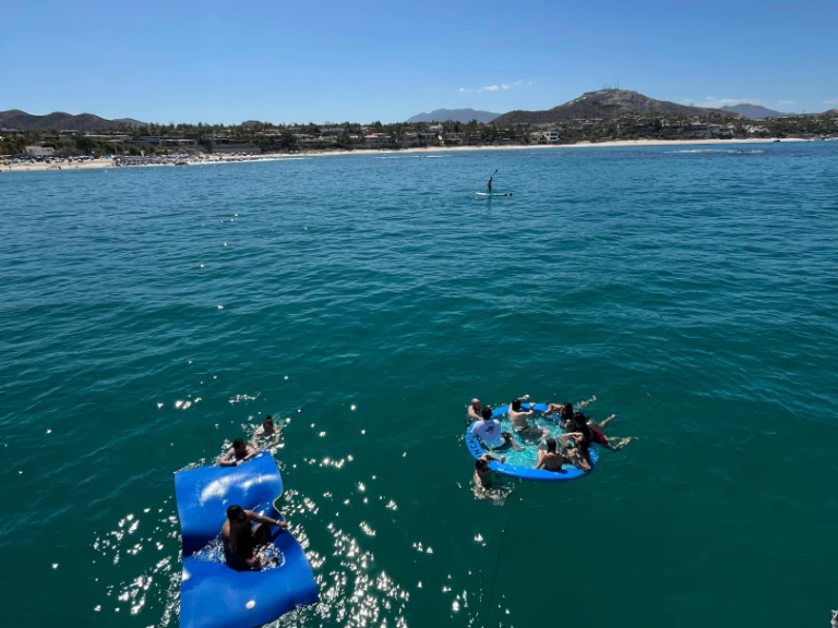 Motorboat hire in San José del Cabo - Chris Craft Constellation 55