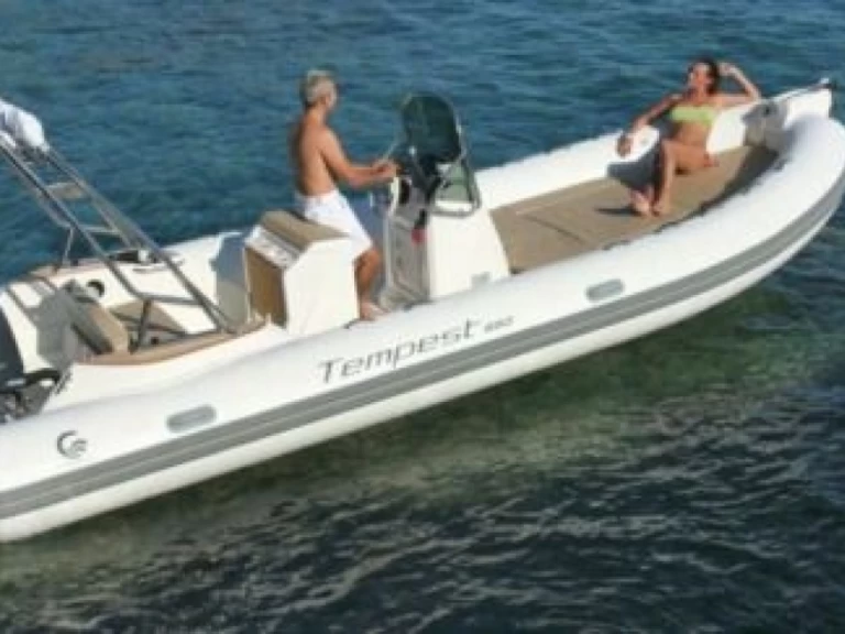 Hire a Capelli Tempest 650 Portigliolo