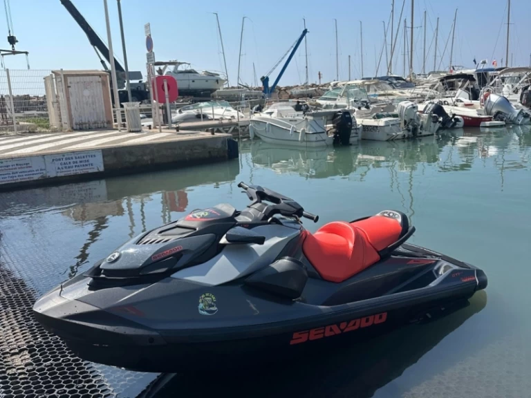 Hire Jet ski with or without skipper Sea-Doo Hyères