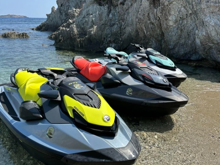 Hire Jet ski Sea-Doo with a boat licence