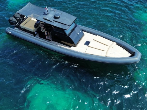 Hire a Sea Water Phantom 400 Hyères