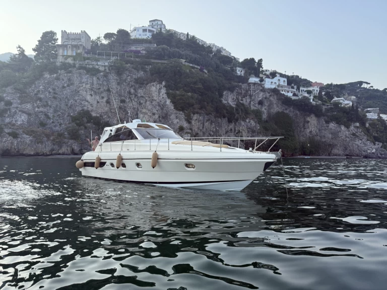 Yacht charter Amalfi - Gianetti gianetti 45 sport on SamBoat