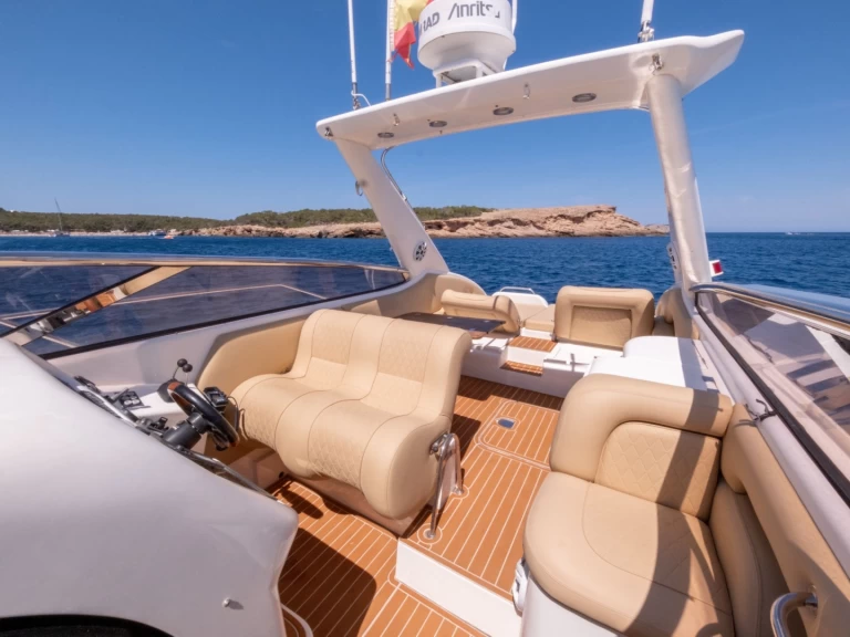 Luxury Yacht hire in Sant Antoni de Portmany - Sunseeker Tomahawk 41