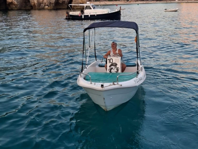 Yacht charter Cala Galdana - Estable 400 on SamBoat