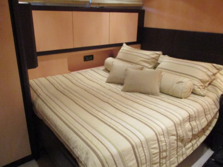 Luxury Yacht hire in Positano - Mangusta Mangusta 72