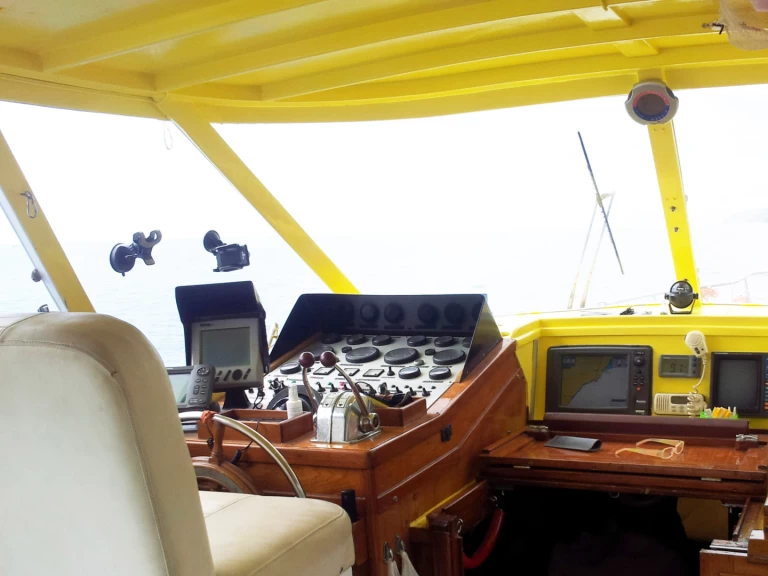 Yacht charter Anzio - Ghibli Bora Bora on SamBoat