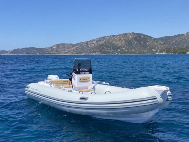 Hire RIB with or without skipper Italboats Villasimius