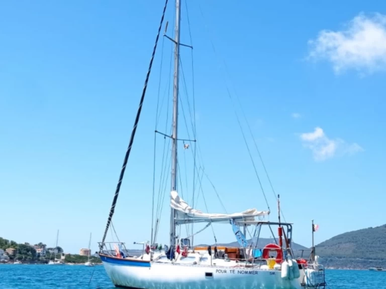 Hire Sailboat Aubin with a boat licence