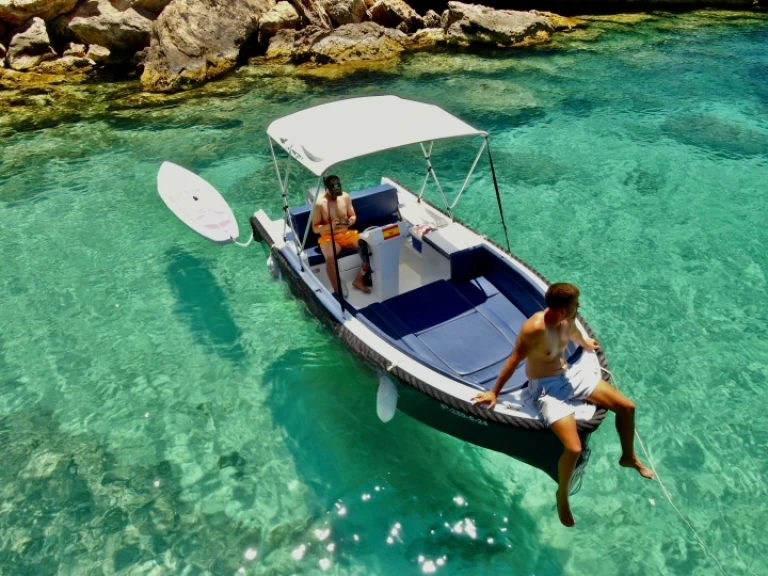 Hire Motorboat with or without skipper Vanquish Sant Antoni de Portmany