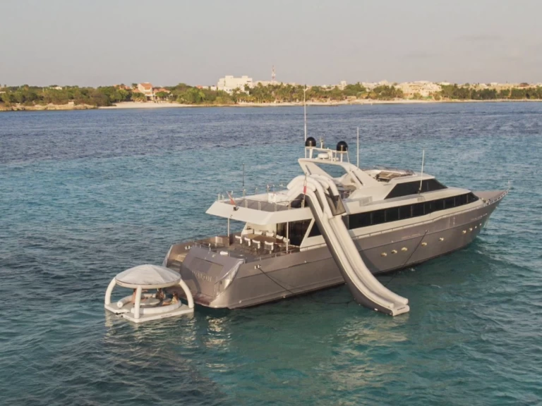 Yacht charter Cancún - Heesen 115 on SamBoat