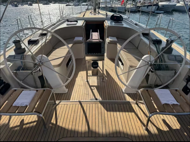 Hire a Hanse Hanse 540 E Porquerolles