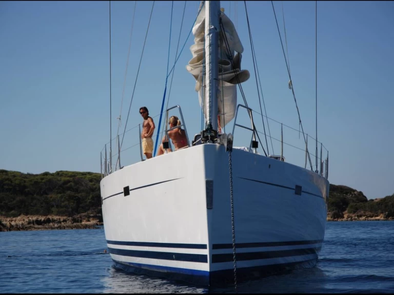 Yacht hire Porquerolles cheap Hanse 540 E