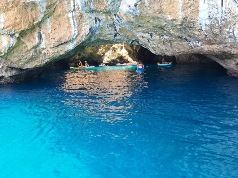 Yacht hire Gaeta cheap Walkaround 630