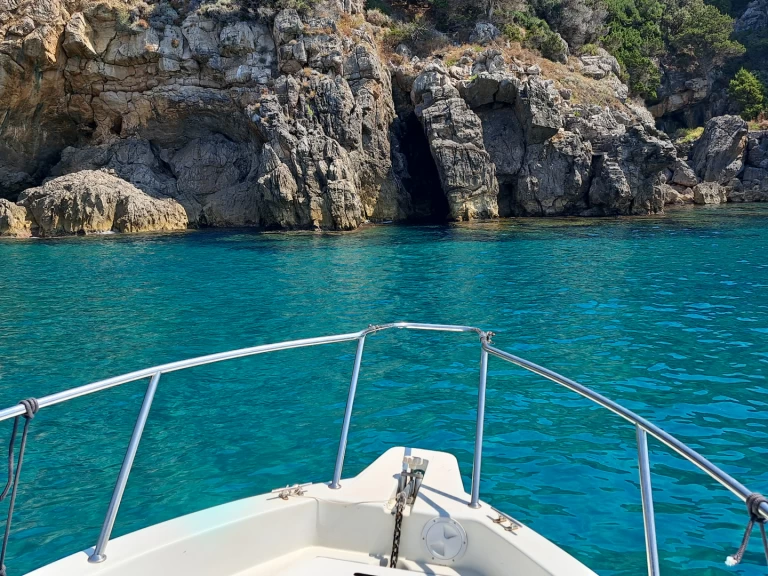Hire Motorboat with or without skipper bimax Gaeta