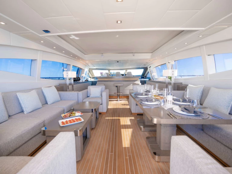 Luxury Yacht hire in Hurricane Hole - Mangusta TOTAL