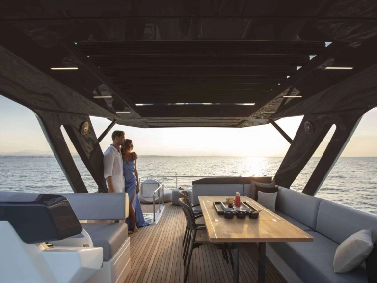 Charter a Ferretti Ermete in Sorrento on Samboat