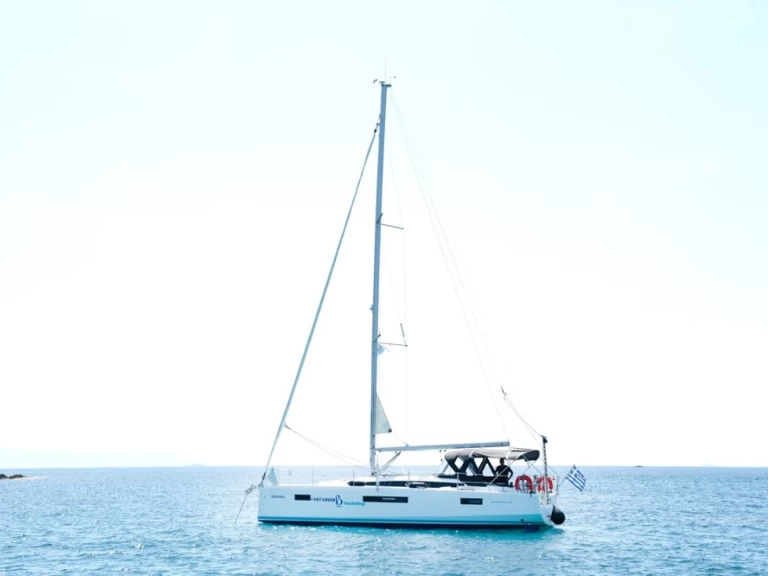 Charter a Jeanneau Sun Odyssey 490 in Sami on Samboat