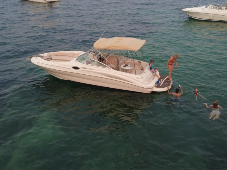 Yacht hire Palma de Mallorca cheap Sea Ray 240 Sundeck