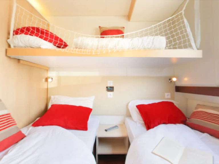 Motorboat hire in Portiragnes - Le Boat Vision 3