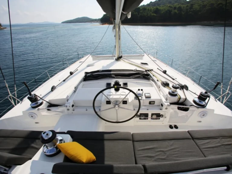 Hire a Lagoon Lagoon 440 Ibiza Town