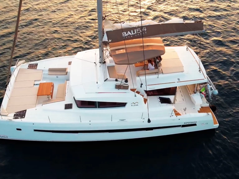 Catamaran hire in Marina d'Arechi - Bali Bali 5.4