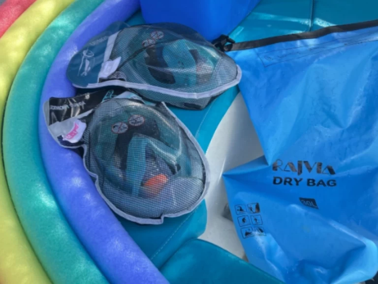 Hire Motorboat Cap with a boat licence