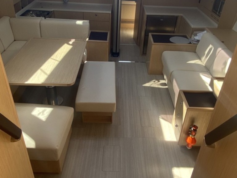 Yacht hire Lávrio cheap Bavaria C57 Style