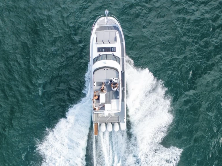 Motorboat hire in Mandelieu-la-Napoule - Orion 06