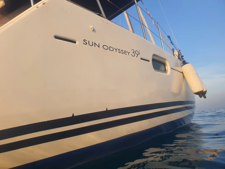 Hire a Jeanneau Sun Odyssey 39i Performance Port Balís