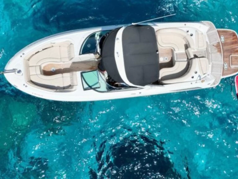 Motorboat to hire Portals Nous at the best price