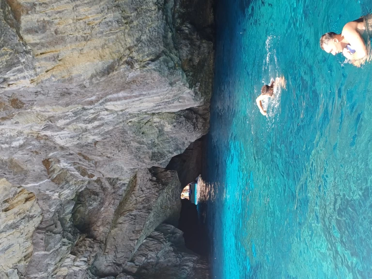 RIB hire in Naples - Zodiac Cadet