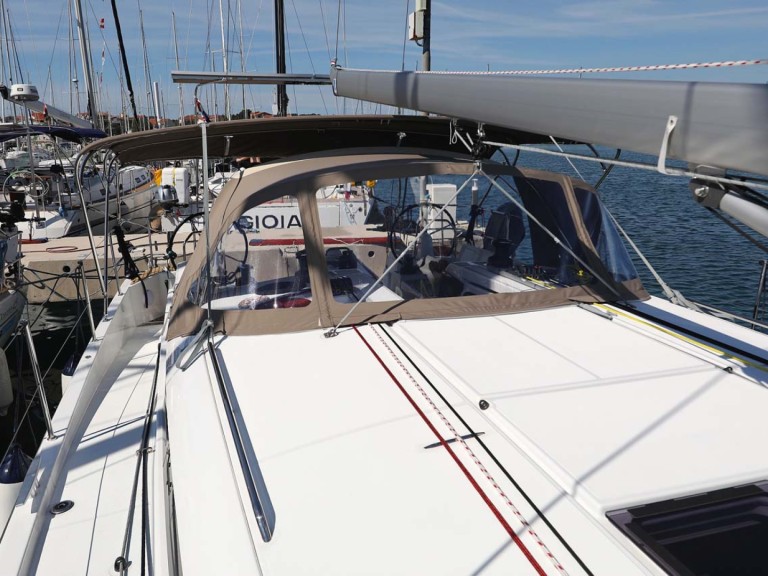 Sailboat to hire Trogir at the best price