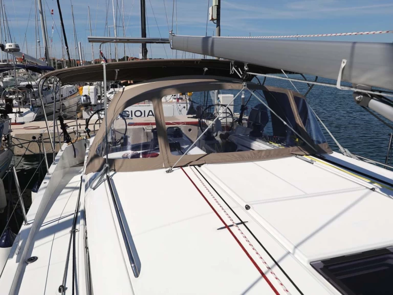 Sailboat to hire Trogir at the best price