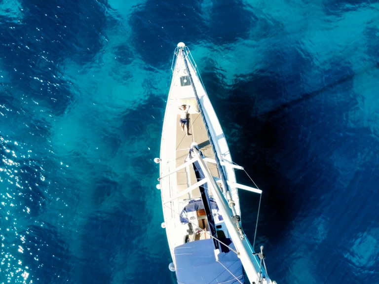 Charter a Jeanneau Sun Odyssey 494 in Naxos Port on Samboat