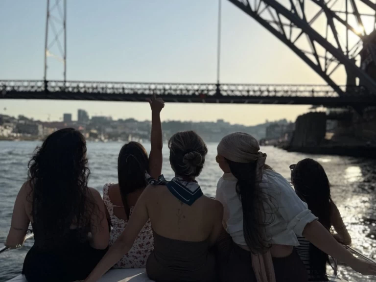 Motorboat to hire Porto at the best price