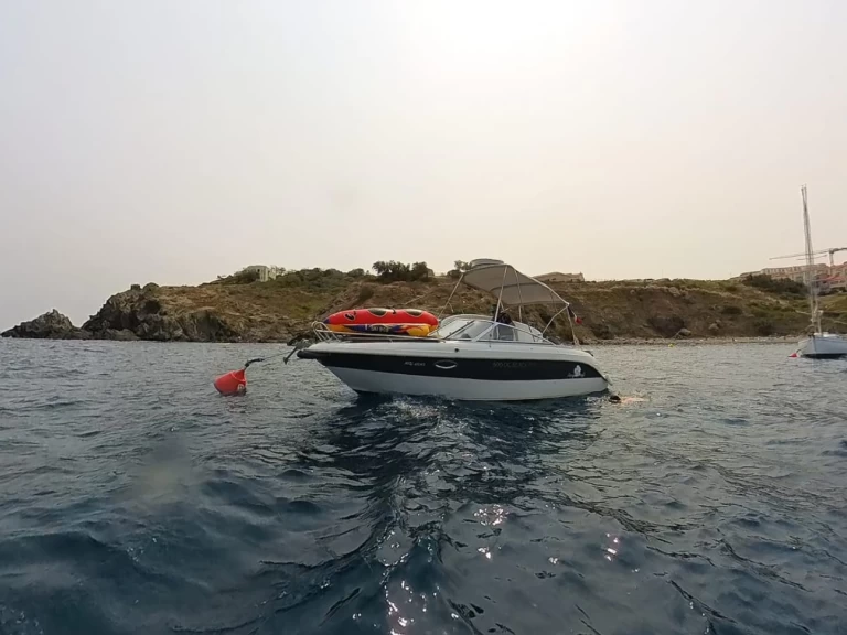 Motorboat to hire Saint-Cyprien at the best price