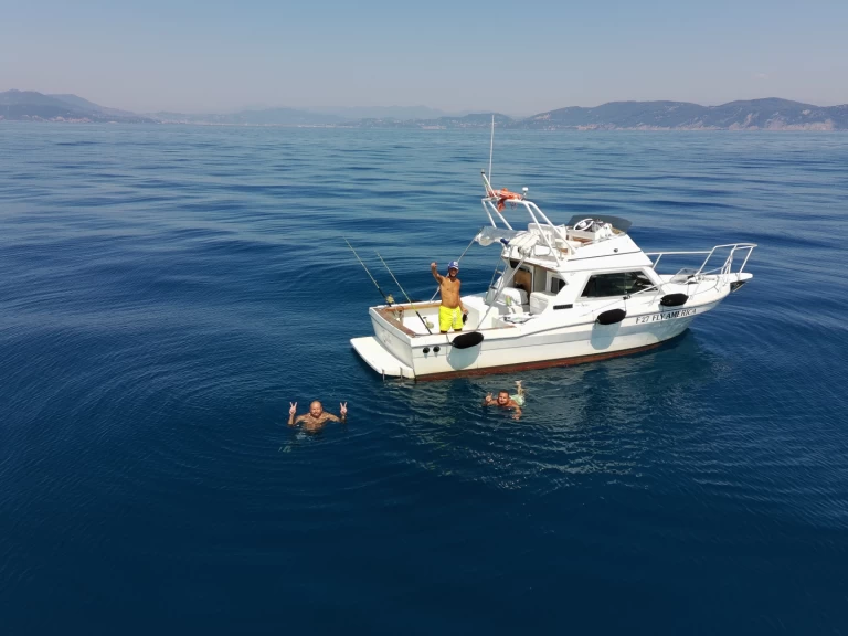 Motorboat to hire Ameglia at the best price