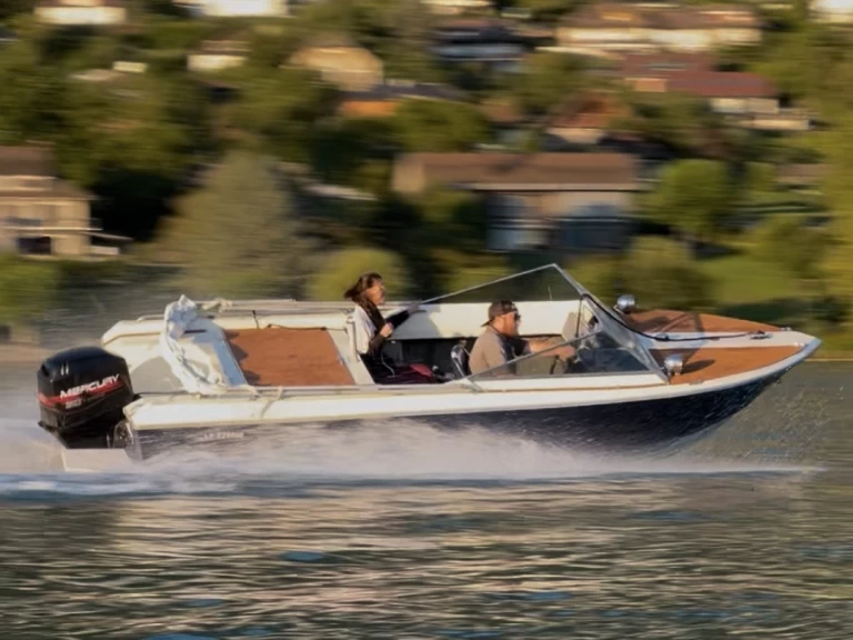 Motorboat hire in Annecy - Savoie Marine Etoile Filante