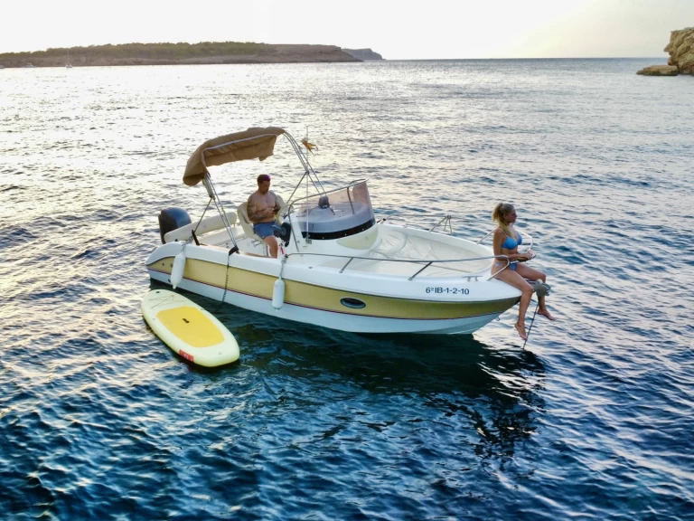 Yacht charter Sant Antoni de Portmany - key 22 on SamBoat