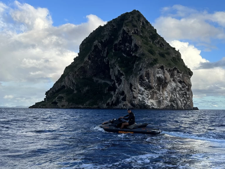 Jet ski to hire Fort-de-France at the best price