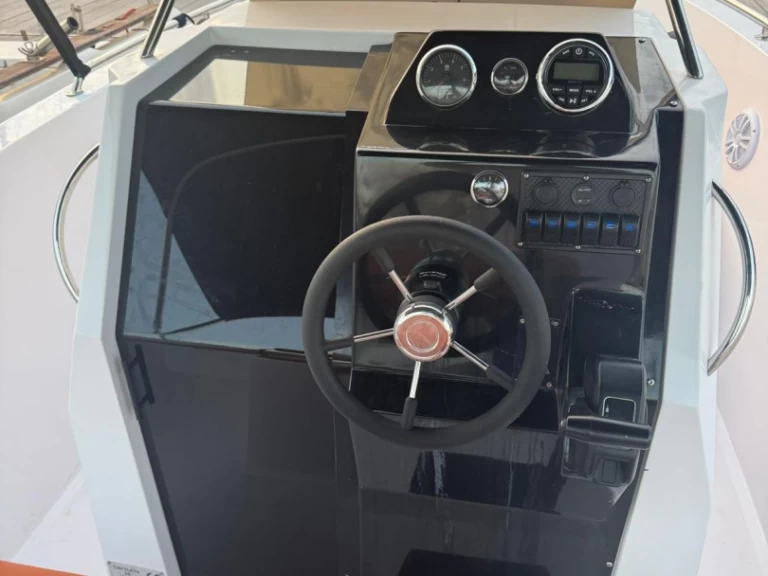 Motorboat hire in Alicante - Boats maks Catt X6