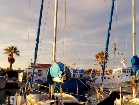 Sailboat to hire Oristano at the best price