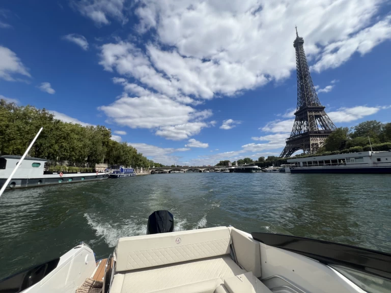 Parker 720 Adventure charter bareboat or skippered in  Paris