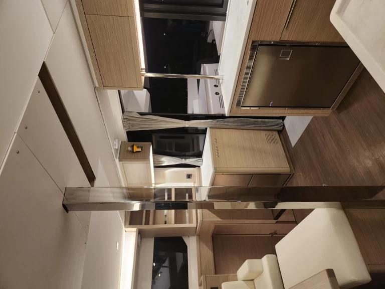 Catamaran to hire Alimos at the best price