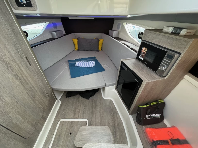 Motorboat to hire Ibiza Town at the best price