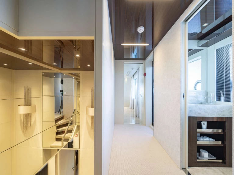 Yacht hire El Toro cheap ELYSIUM I